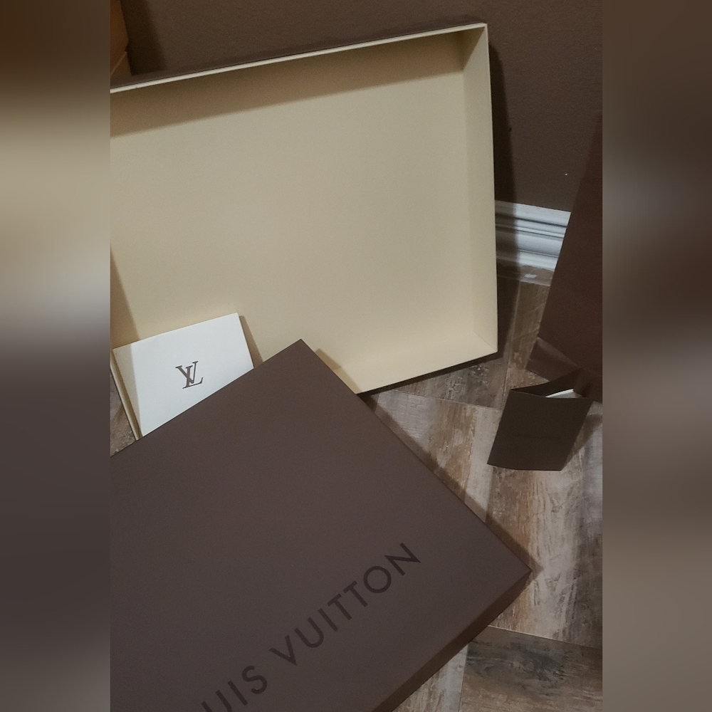 Louis Vuitton packaging - Picture 3 of 4